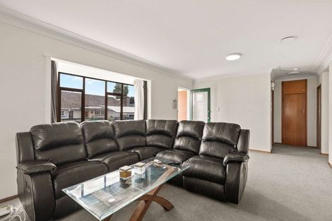 Photo of property in 1/9 Keeney Court, Papakura, 2110