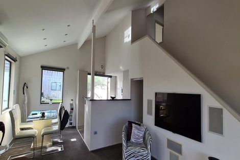 Photo of property in 3 The Terrace, Herald Island, Auckland, 0618