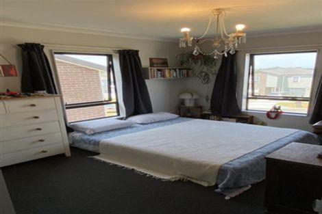 Photo of property in 22 Kaimoana Street, Weymouth, Auckland, 2103