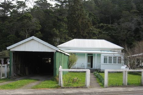 Photo of property in 145 Hauraki Road, Coromandel, 3506