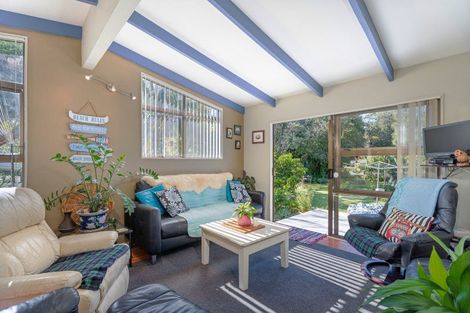 Photo of property in 15 Hilldale Crescent, Kuaotunu West, Whitianga, 3592