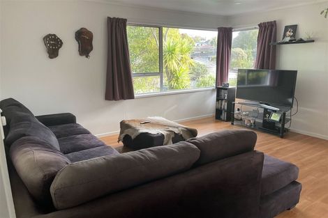 Photo of property in 1/21 Contessa Drive, Glenfield, Auckland, 0629