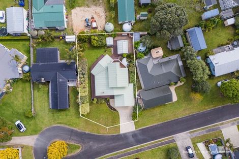 Photo of property in 7 Martin Place, Cooks Beach, Whitianga, 3591