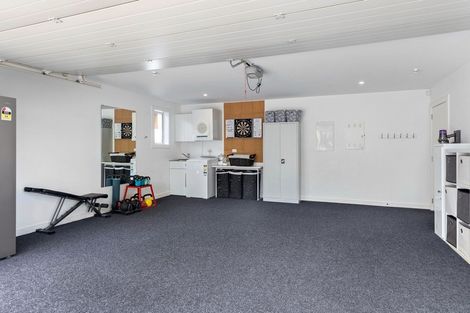 Photo of property in 15a Alberta Street, Point Chevalier, Auckland, 1022