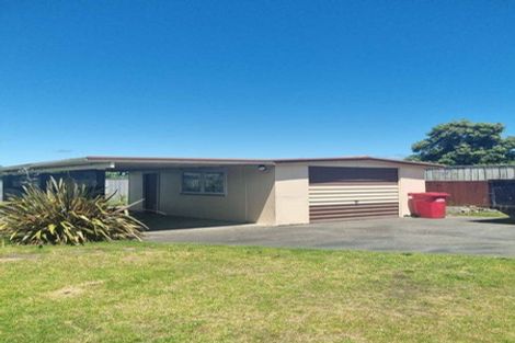 Photo of property in 38 Miro Street, Castlecliff, Whanganui, 4501