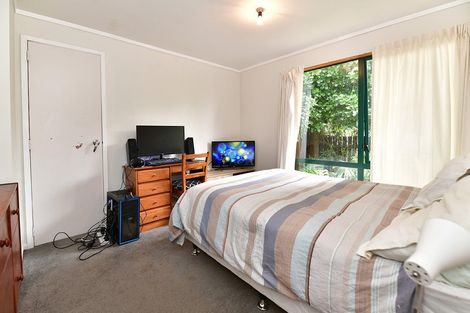 Photo of property in 119 Awaroa Road, Helensville, 0800