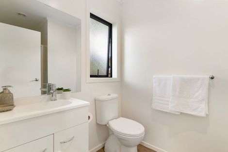 Photo of property in 21a Nirmal Place, Sunnyvale, Auckland, 0612