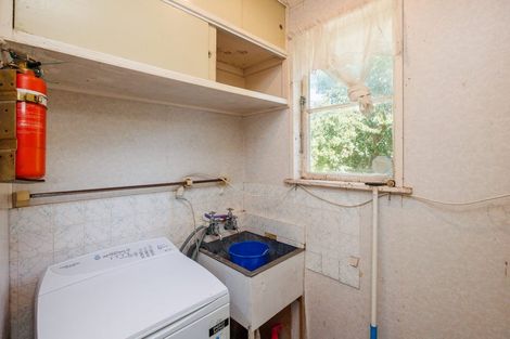 Photo of property in 76 Ruamahanga Crescent, Terrace End, Palmerston North, 4410