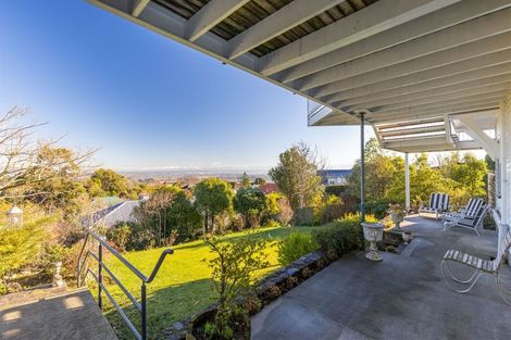 Photo of property in 104 Dyers Pass Road, Cashmere, Christchurch, 8022