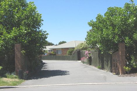 Photo of property in 5 Ronald George Place, Parklands, Christchurch, 8083