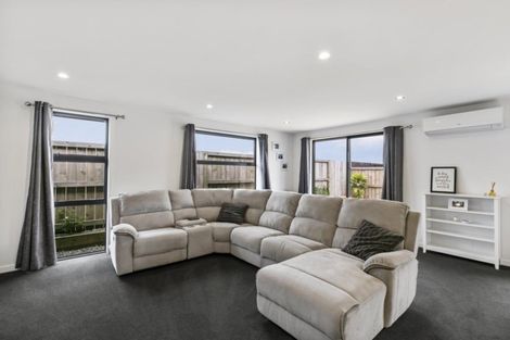 Photo of property in 31 Taioma Close, Papamoa, 3118