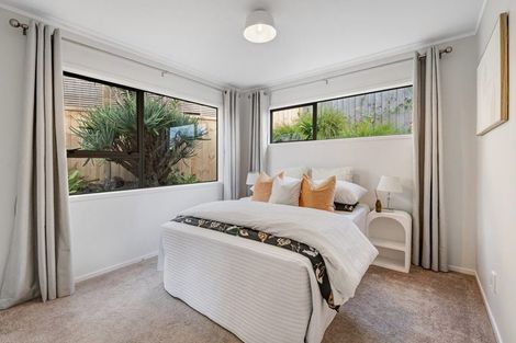 Photo of property in 28 Duncansby Road, Stanmore Bay, Whangaparaoa, 0932