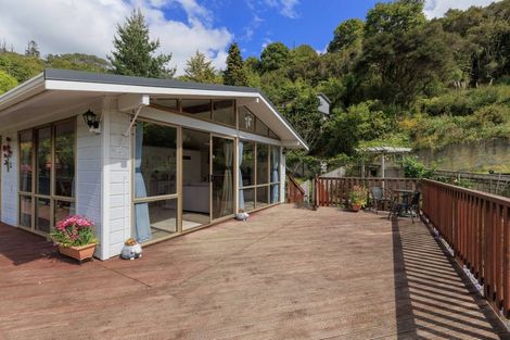 Photo of property in 12 Ngahere Street, Stokes Valley, Lower Hutt, 5019
