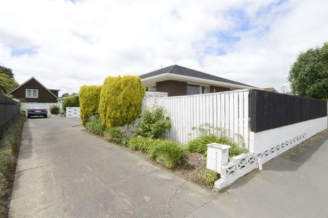 Photo of property in 1/224 Waimairi Road, Ilam, Christchurch, 8041