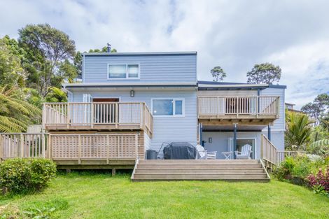 Photo of property in 24 Deirdre Place, Titirangi, Auckland, 0604