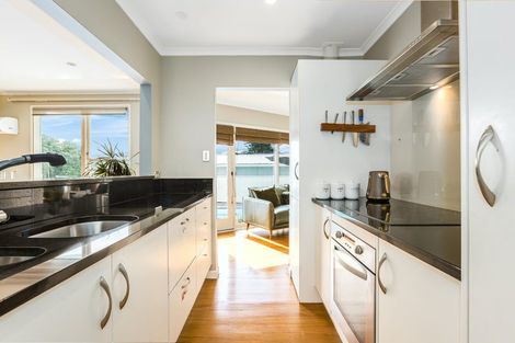 Photo of property in 7 Motukaraka Point, Pauatahanui, Porirua, 5381
