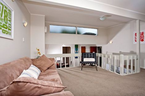 Photo of property in 2/175 Birkenhead Avenue, Birkenhead, Auckland, 0626