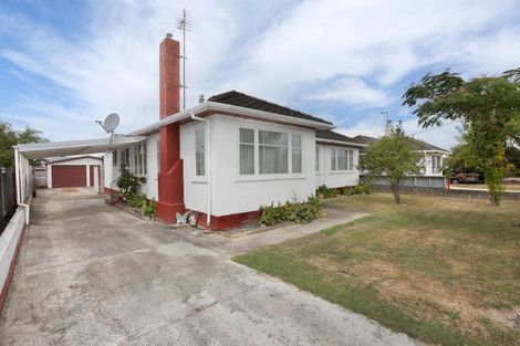 Photo of property in 35 Churchill Avenue, Feilding, 4702