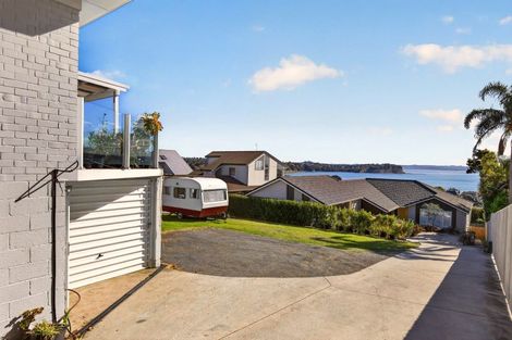 Photo of property in 954 Whangaparaoa Road, Manly, Whangaparaoa, 0930