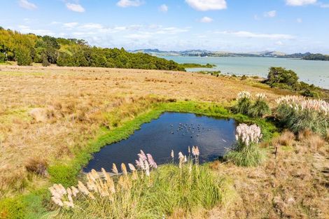 Photo of property in 368 Pahi Road, Pahi, Paparoa, 0571