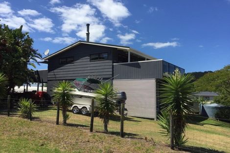 Photo of property in 14 Omutu Street, Oakura, Hikurangi, 0184