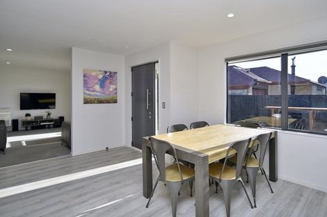 Photo of property in 411a Bower Avenue, Parklands, Christchurch, 8083