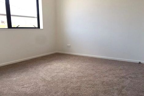 Photo of property in 4 Twin Parks Rise, Papakura, 2110