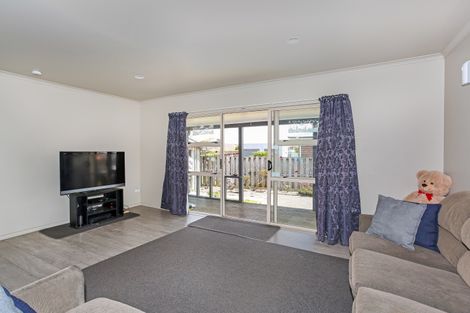 Photo of property in 8b Blair Avenue, Pukekohe, 2120