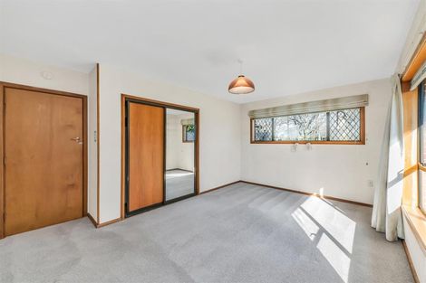 Photo of property in 27 Lochee Road, Upper Riccarton, Christchurch, 8041