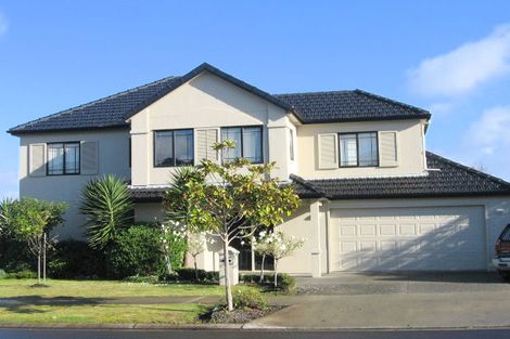 Photo of property in 2 Carousel Crescent, East Tamaki Heights, Auckland, 2016