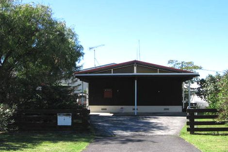 Photo of property in 2/2 Finlow Drive, Te Atatu South, Auckland, 0610