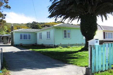 Photo of property in 43 Westminster Road, Wainuiomata, Lower Hutt, 5014