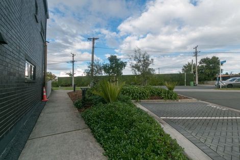 Photo of property in 125d Woodglen Road, Glen Eden, Auckland, 0602