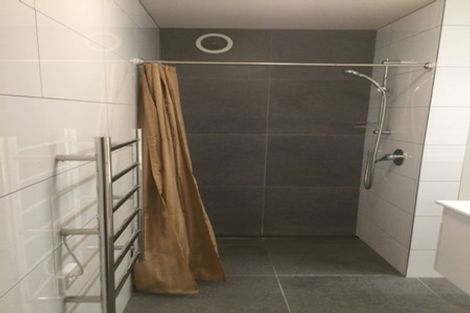 Photo of property in 20a Garadice Road, Rothesay Bay, Auckland, 0630