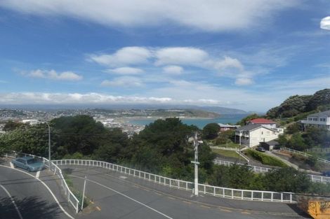 Photo of property in 92 Sutherland Road, Melrose, Wellington, 6023