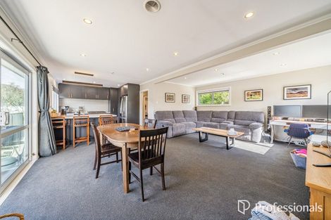 Photo of property in 25 Kendal Grove, Wainuiomata, Lower Hutt, 5014