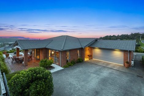 Photo of property in 32 Seaview Crescent, Hatfields Beach, Orewa, 0931