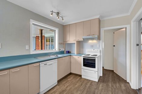 Photo of property in 39 Warblington Street, Aranui, Christchurch, 8061