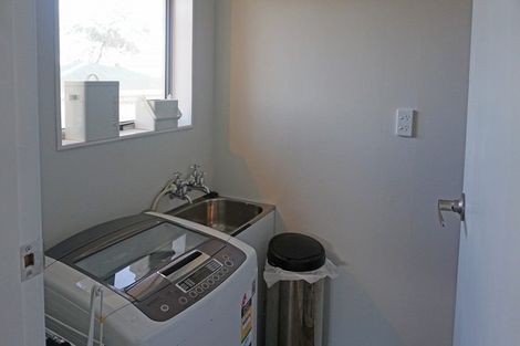 Photo of property in 6 Milford Street, Heidelberg, Invercargill, 9812