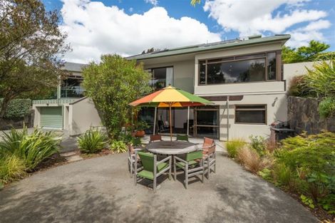 Photo of property in 10 Nehru Place Cashmere Christchurch City