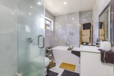 Photo of property in 5a Misty Place, Papatoetoe, Auckland, 2025