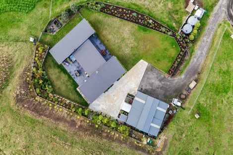 Photo of property in 65 Avery Road, Eskdale, Napier, 4182