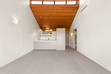 Photo of property in Alpine Meadows Apartments, 135g Fernhill Road, Fernhill, Queenstown, 9300