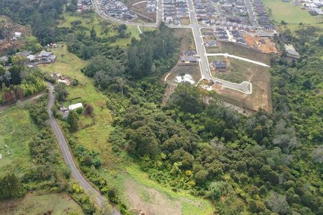 Photo of property in 68 Chamberlain Road, Massey, Auckland, 0614