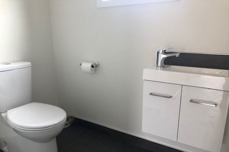 Photo of property in 31b Knightsbridge Drive, Forrest Hill, Auckland, 0620