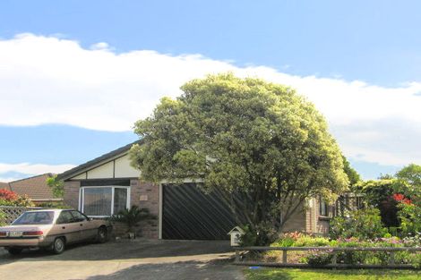 Photo of property in 15 Marwood Place, Mount Maunganui, 3116