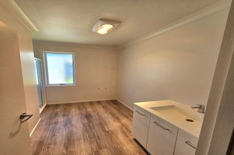 Photo of property in 8 Hutchins Street, Waitara, 4320