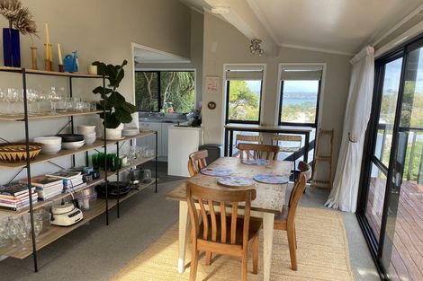 Photo of property in 1/20 Colonial Road, Birkenhead, Auckland, 0626