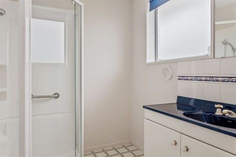 Photo of property in 16 Thistledown Place, Woolston, Christchurch, 8062