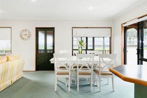 Photo of property in 8 Surrey Lane, Glenview, Hamilton, 3206